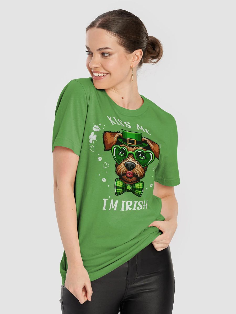Irish Terrier Kiss Me I'm Irish St. Patrick's Day T-Shirt product image (4)