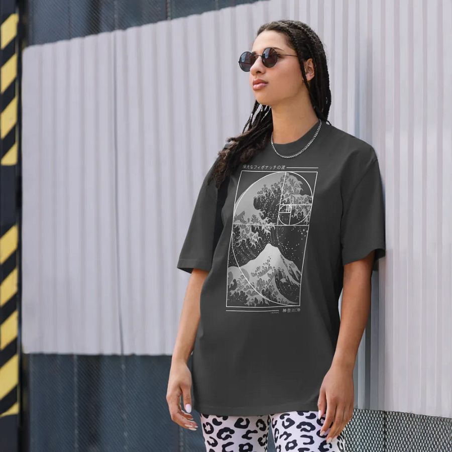 The Great Wave of Fibonacci Spiral - Oversized Tee product image (8)