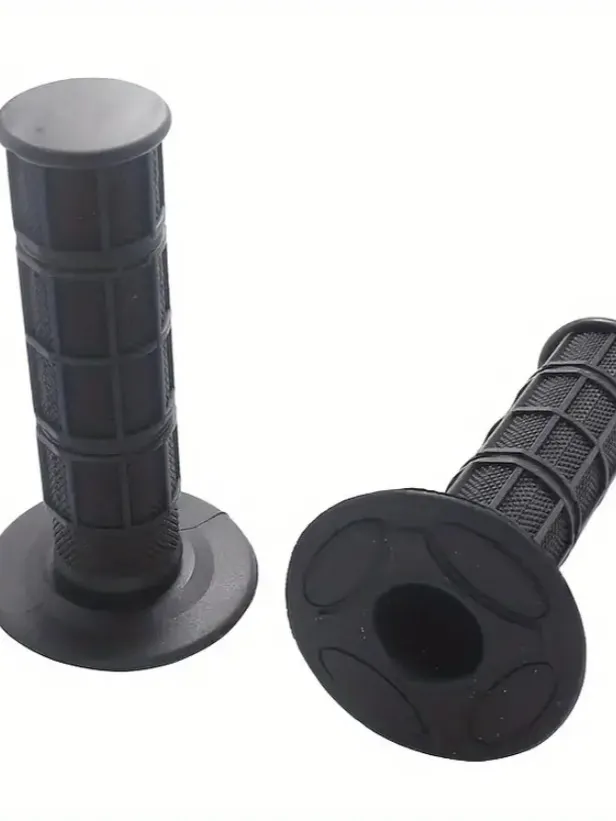 GP-PRO GRIPS (BLACK) product image (1)