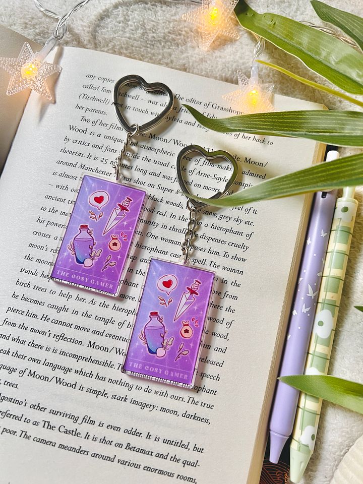 The Cosy Gamer Tarot Card Acrylic Keyring product image (2)