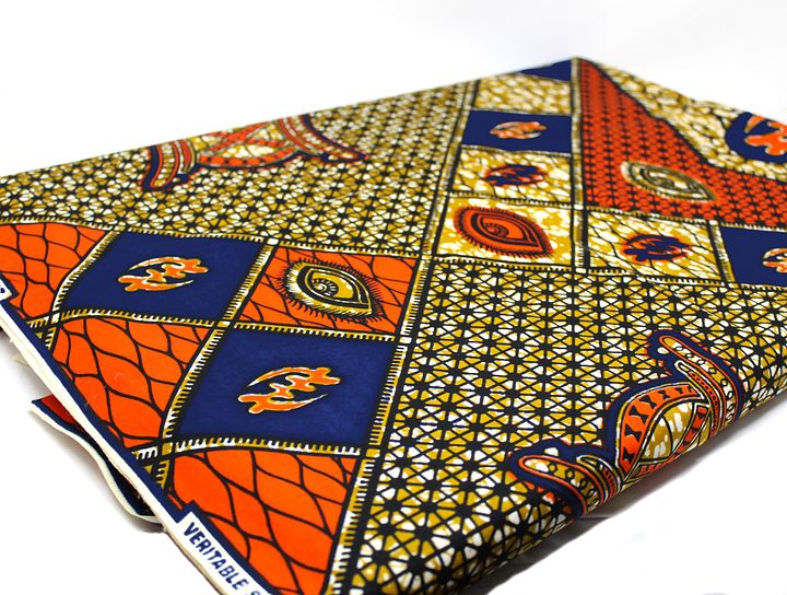 Scampolo Tessuto Wax Print - Design Occhi e Simboli Tradizionali - 77 cm x 114 cm - cod.572/A product image (2)