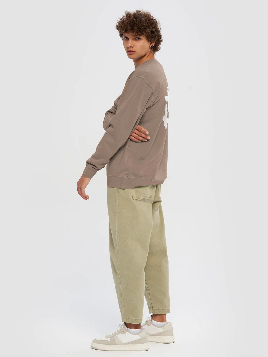 Icon Premium Crewneck product image (30)