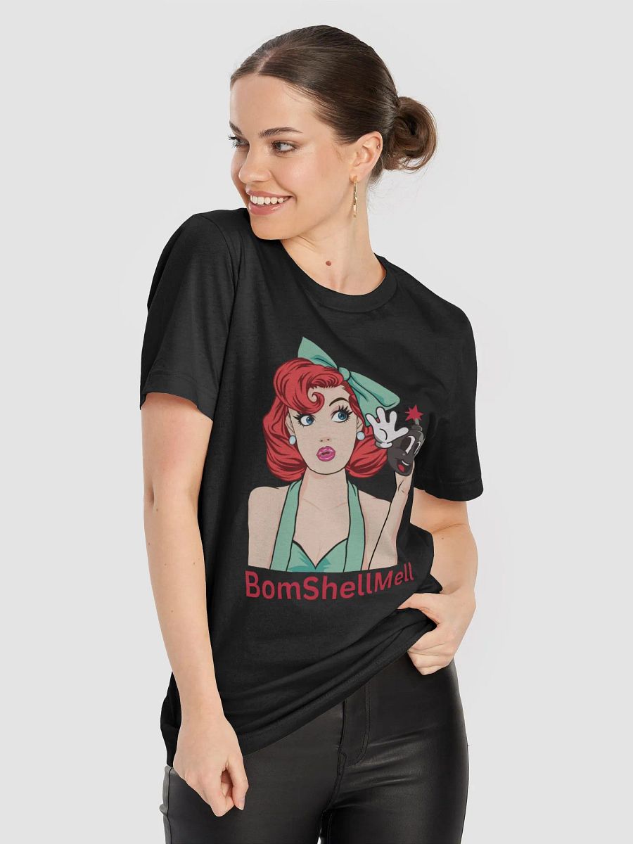 Retro Bombshell Graphic Tee product image (8)