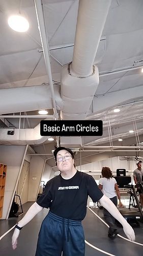 Basic Arm Circles 
#gymmotivation #fitnessmotivation #workoutmotivation #fitnessroutine #workoutmotivation #fitnessroutine #g...