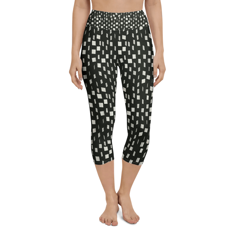 Dancing Tiles Capri Leggings product image (4)