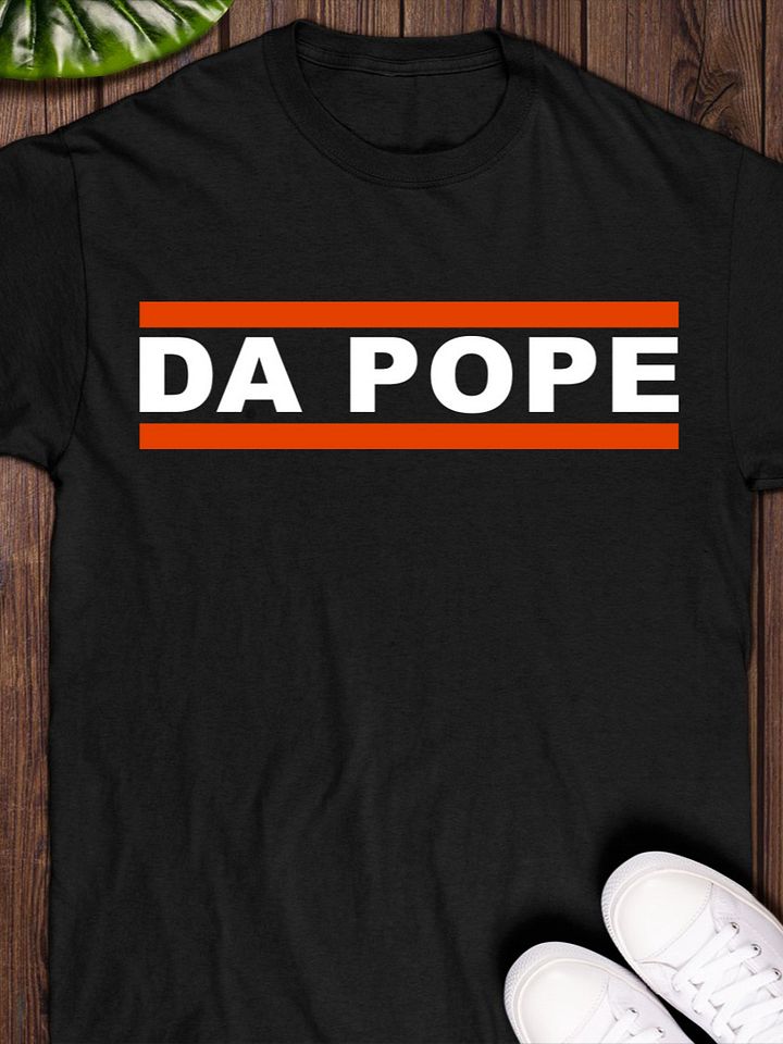 Da Pope T-shirt product image (1)