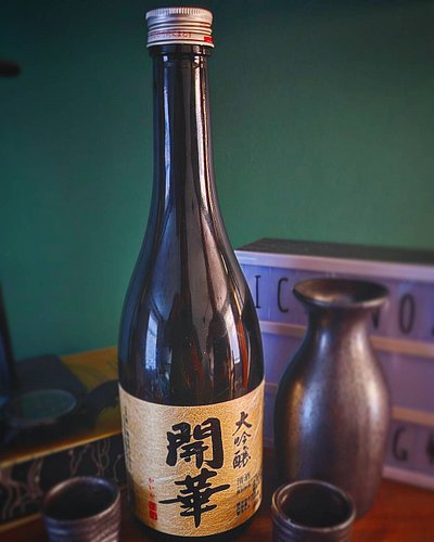 When your best mate goes to the one place in the world you want to visit the most and comes barring a gift!

Traveling a smal...
