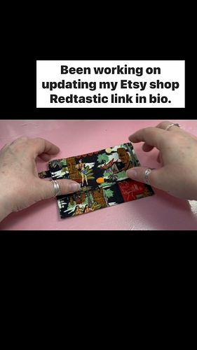 Updating my #etsyshop Redtastic link in bio. Added a bunch of snap pouches with lobster clasps $8 plus shipping. Free US ship...