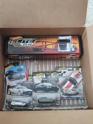 Mighty scene from the first second if the video. After that I have made a close up of each model.