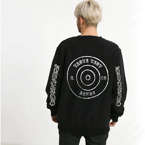 👉🏻💀 the long sleeve crewneck for your winter depression season