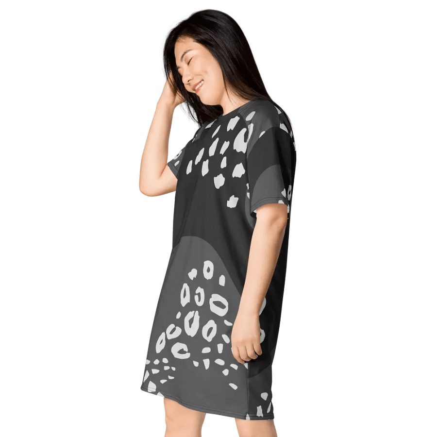 Grey Leopard Waves T-Shirt Dress product image (3)