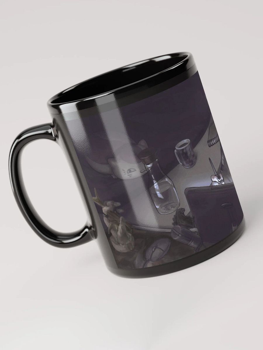 D4: Mug product image (3)