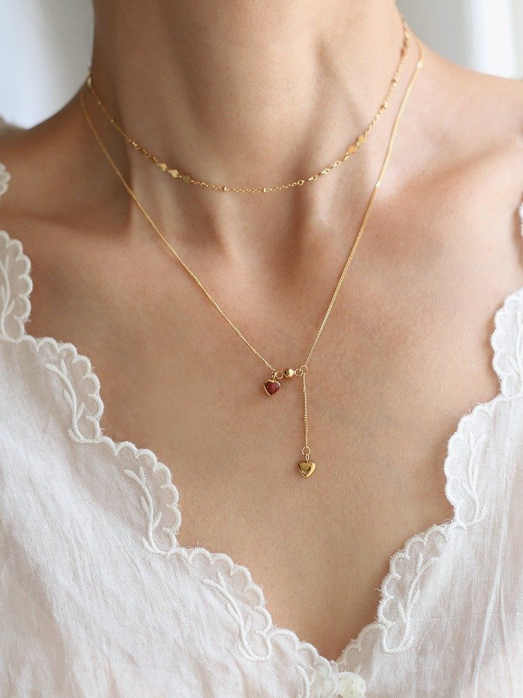 Wine red love tassel Necklace | 18K Gold Plated. product image (3)