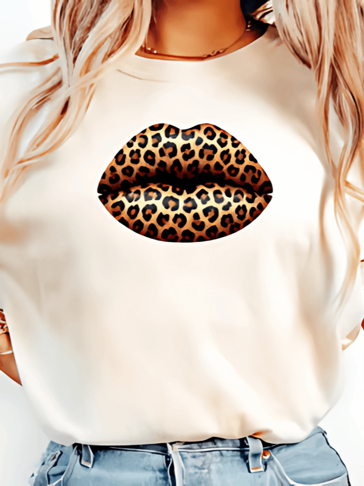Valentine’s Day T-Shirt Graphic – Leopard Heart & Kiss Lips Valentine Artwork – Adorable Love Shirt for Women – Ideal Valentine’s Gift – Instant Digital Download – 300 DPI PNG product image (1)