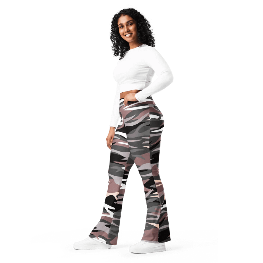 Camouflage Chic Flare Leggings product image (9)