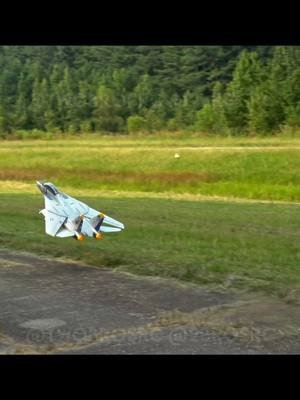 The F-14 80mm from Freewing is a solid high alpha performer with the wings swept back! #aviation #rc #rcplane #f14 #tomcat 