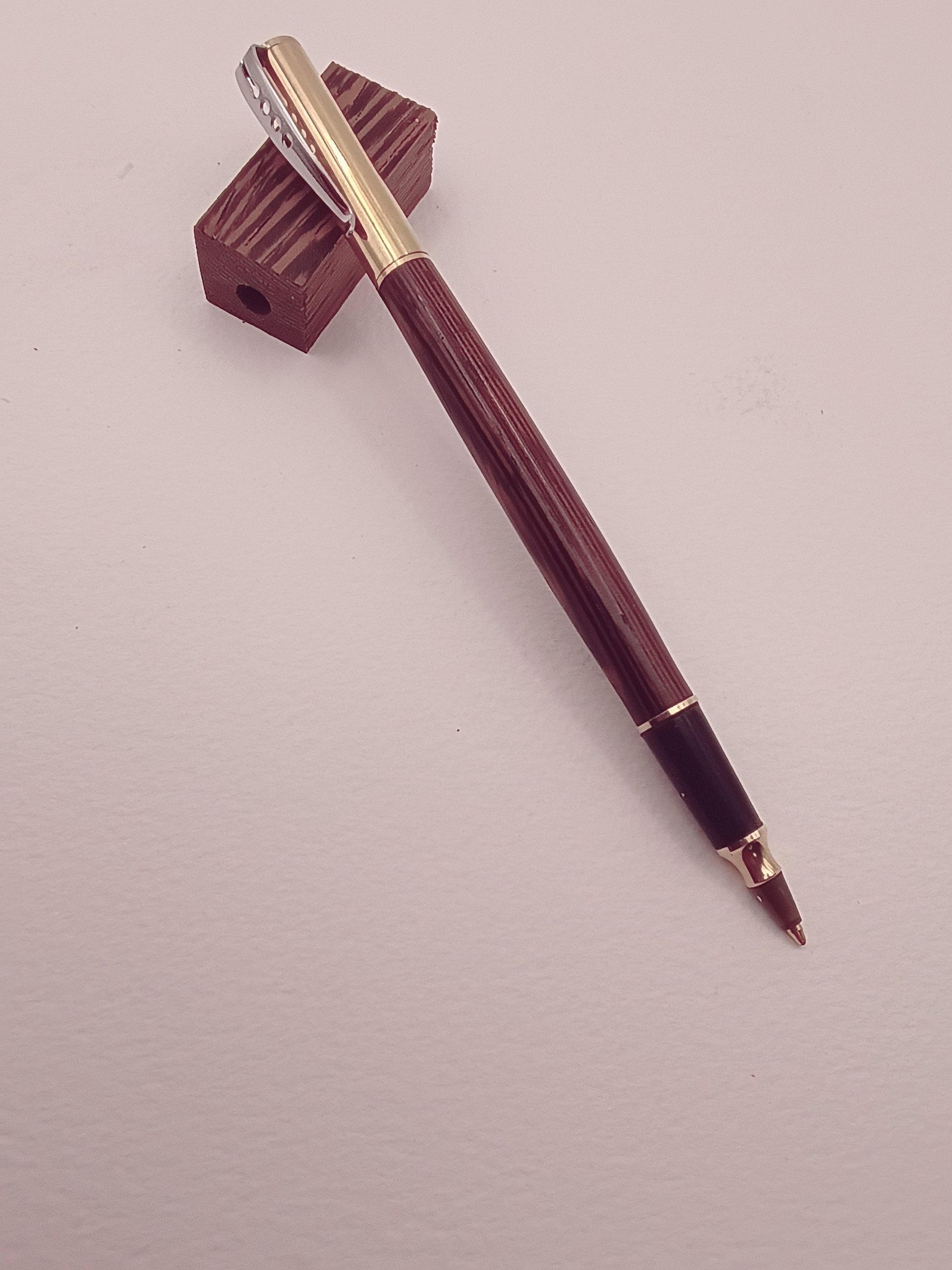 Wenge & Gold: Comfort in Every Stroke product image (4)