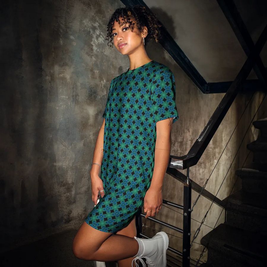 Abstract Lattice T Shirt Dress product image (4)