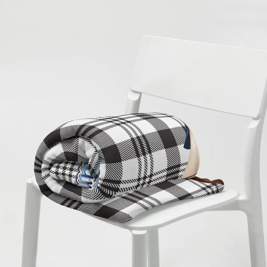 Two Sides of Whovie Blanket product image (19)