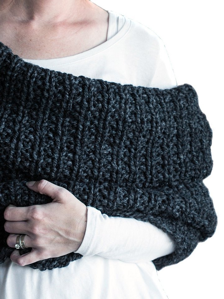 Oversized Chunky Knit Cowl Pattern - Leadership product image (1)