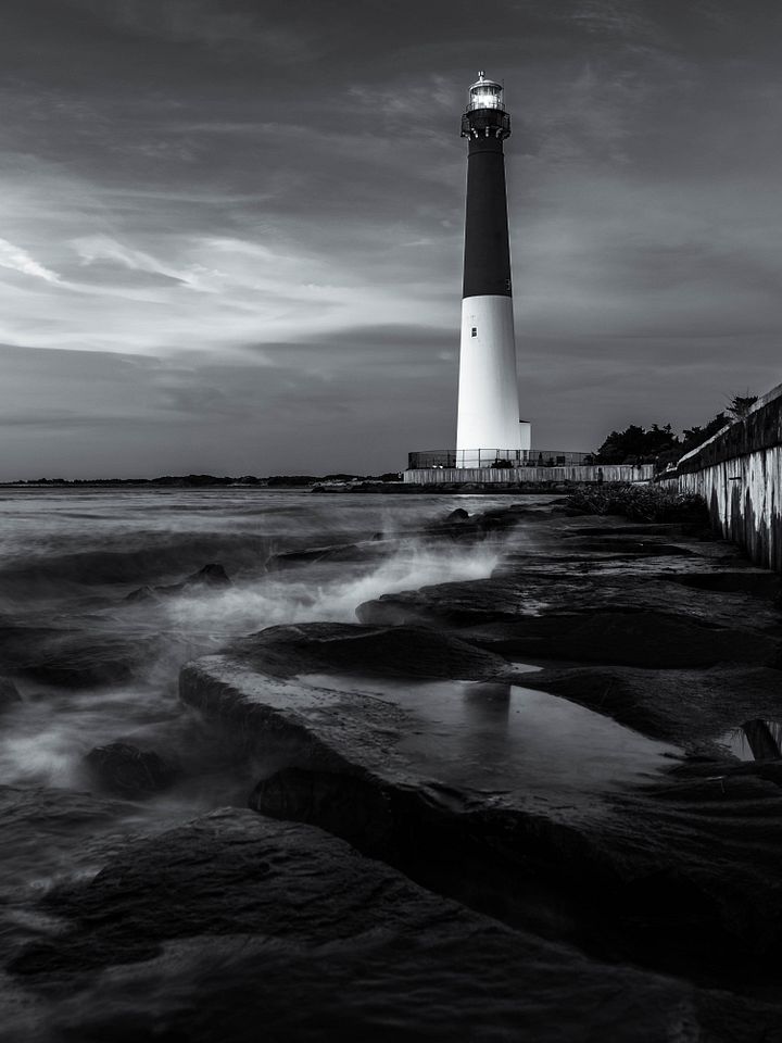 Beacon B&W product image (1)