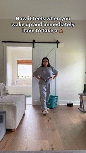 Good luck finding my waist ⏳

💡 @piink.mango #comedy 
🎶 @scar_lip @fendidarappa_ @dankdemoss • BIG GIRLS