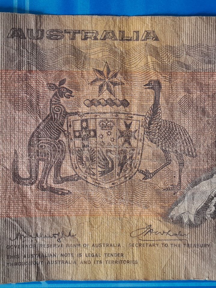 One Australia dollar product image (2)