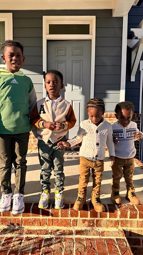 🤦🏾‍♂️Can’t make this stuff up …. May have exaggerated the size a little but it definitely tried to airlift my son😅

Sorry @ti...