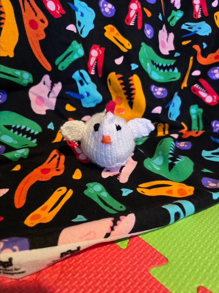 Rupert the fat chicken product image (1)