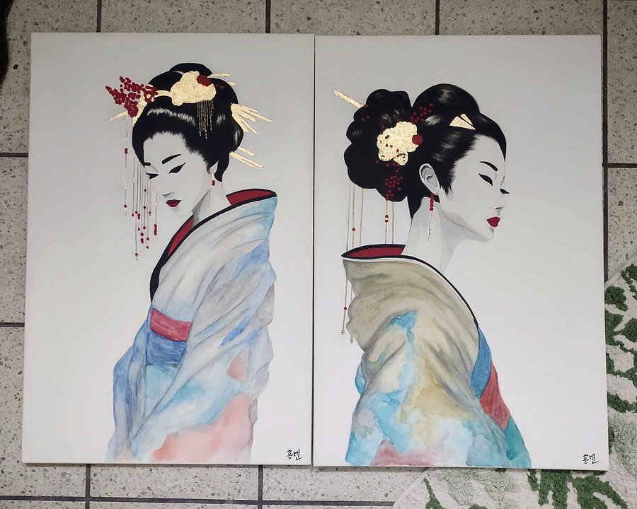 Watercolor Geishas w/ Gold Flakes product image (1)
