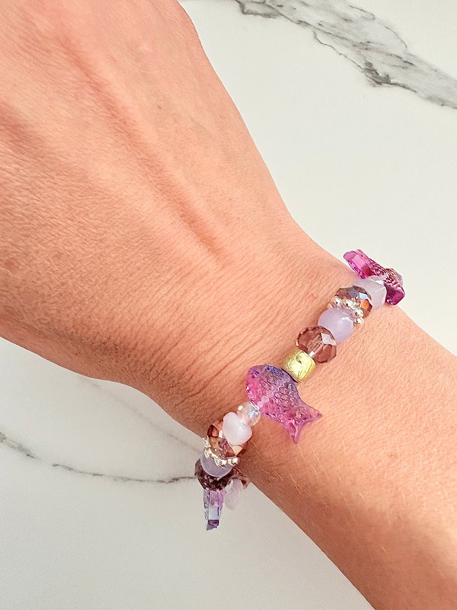 Handmade 7.5" Glass Fish Bead Bracelet | Coastal Charm Jewelry by Monique Faella Designs™ | MFD-00062 product image (4)
