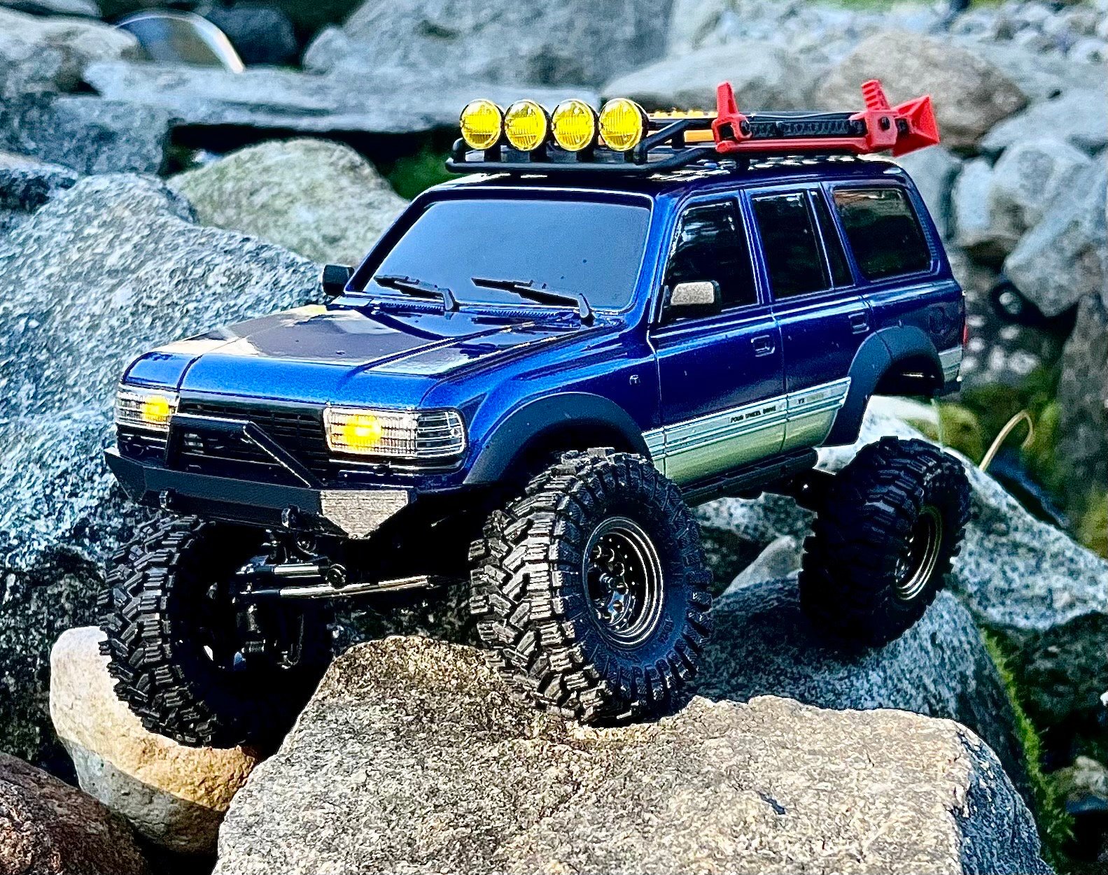 FMS FCX18 Lc80 Classic Bumpers product image (5)