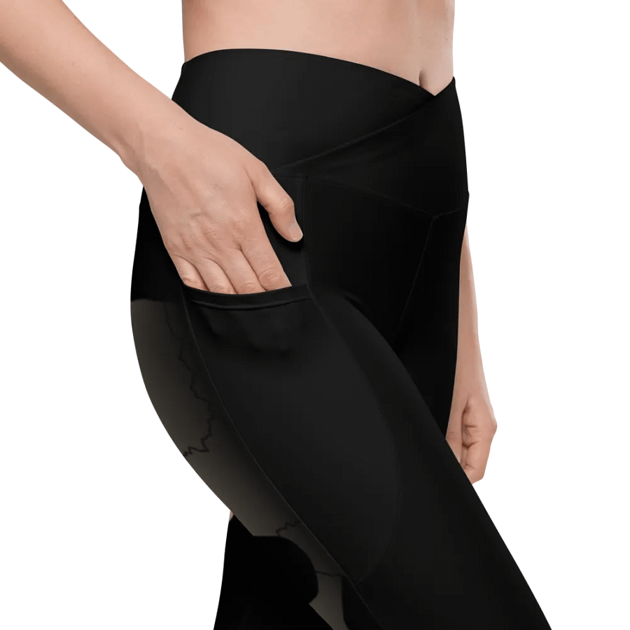 Faded skull crossover leggings with pockets product image (10)