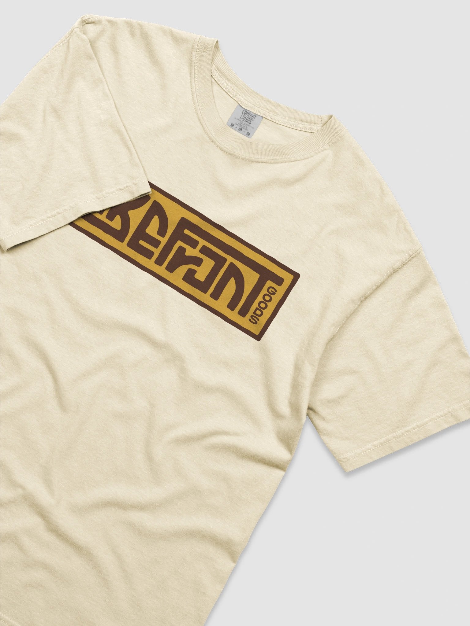 Lakefront Relic Tee product image (6)