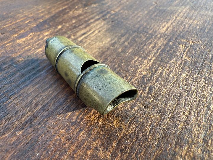 🎎 Antique Japanese Brass Whistle – Likely Taisho-Era Instructor or Military Use – Japan Antique Roadshow product image (2)