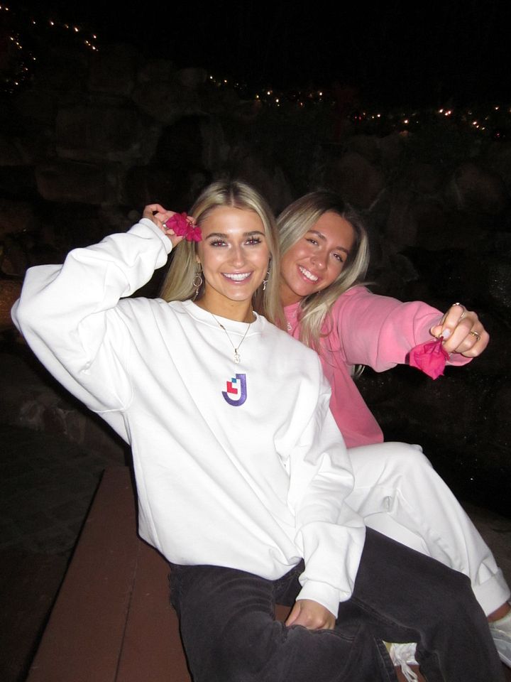 JENNAH CLASSIC EMBROIDERED CREWNECK product image (2)