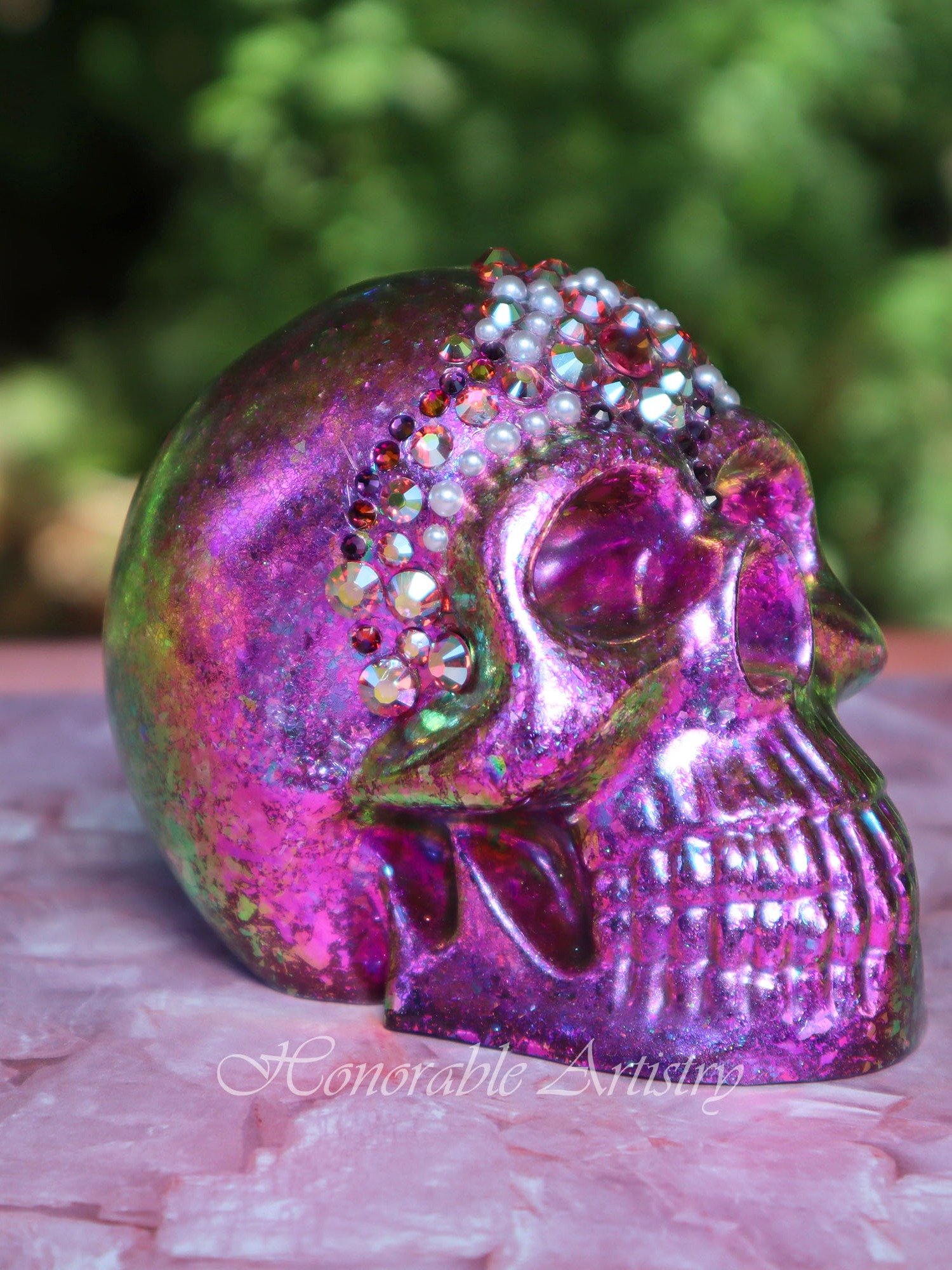 Colorshift Pink-Green Rhinestone Resin Skull product image (3)