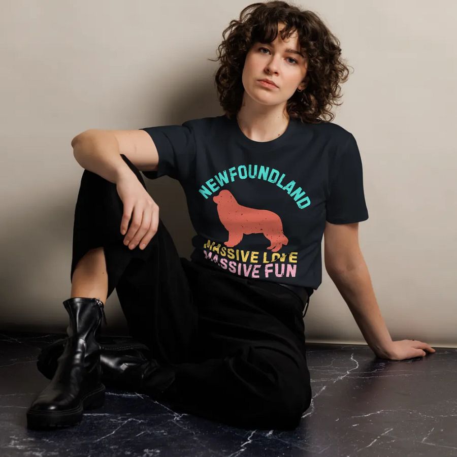 Newfoundland Dog Graphic Tee – Perfect Gift for Dog Lovers product image (6)