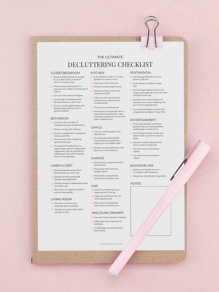 FREE Ultimate Decluttering Checklist Printable Digital Download product image (1)
