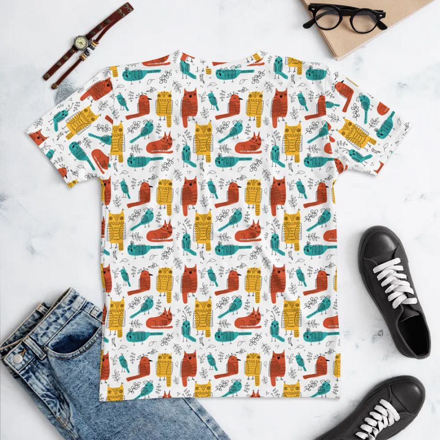 Vibrant Owl Delight: Perfect T-Shirt for Owl Lovers product image (6)