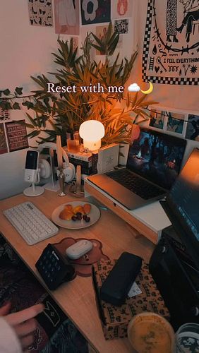 Reset with me 🫶🏻🍂☁️

I hope everyone’s weekend is nice and restful 🫶🏻 

•
•
•
#resetwithme #sundayreset #desksetup #deskgoals...