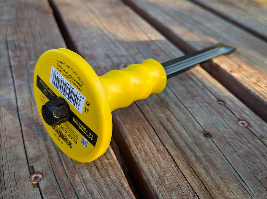 Heavy Duty Cold Chisel with Handle for Rockhounding and Mining product image (2)