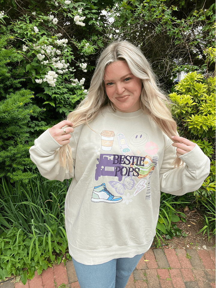 Bestie Pops Graphic Crewneck product image (1)