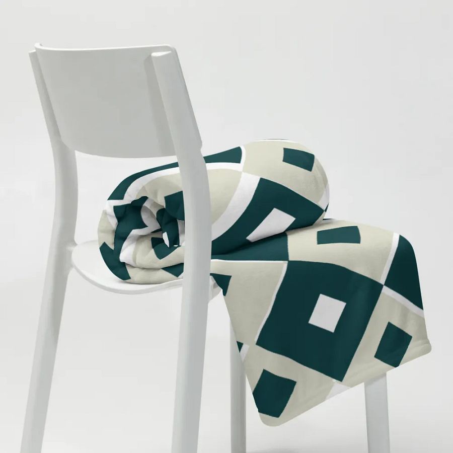 White-Green Pattern Throw Blanket product image (20)