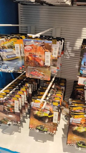 Always go hunting when you have the chance, even on business trips.

I have found the new Boulevard sets and took the Lambo a...