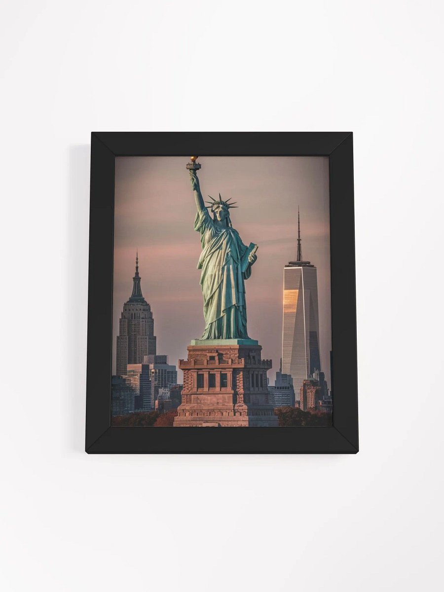 Statue of Liberty in front of New York City skyline. product image (5)