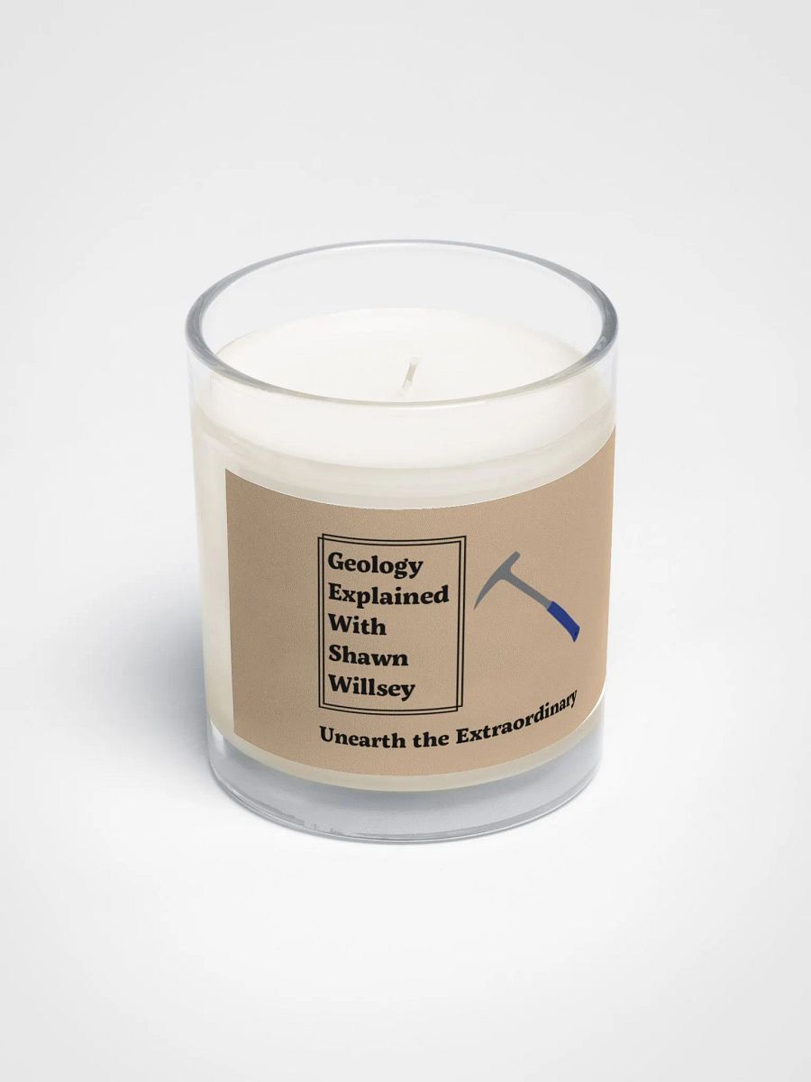 Unearth the Extraordinary Soy Wax Candle product image (2)