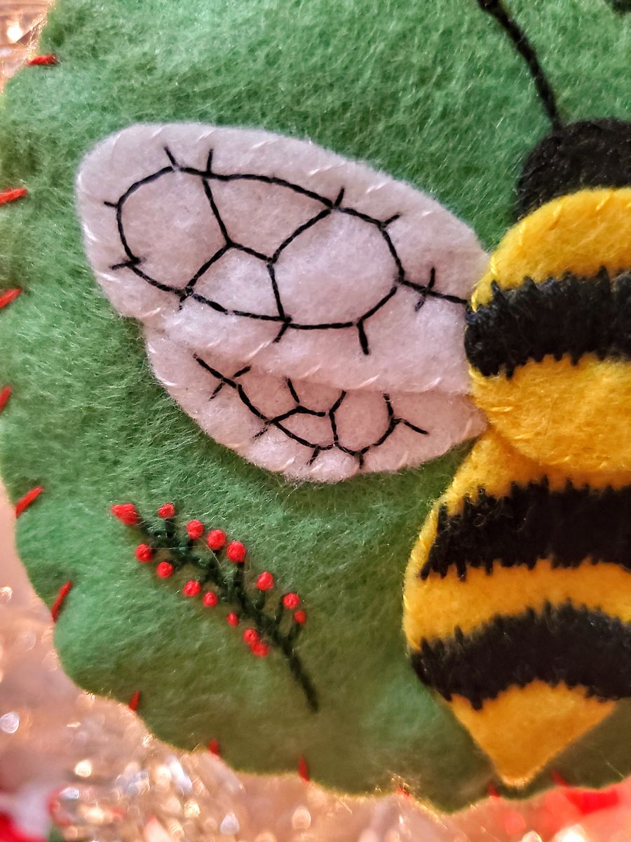 Bee Merry Felt Ornament product image (4)