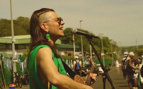 📺 𝑶𝑼𝑻 𝑻𝑶𝑫𝑨𝒀 𝑨𝑻 4𝑷𝑴 👀 [check link in bio] 

On May 1st I joined Brighton's local community in a beautiful peaceful protest ful...