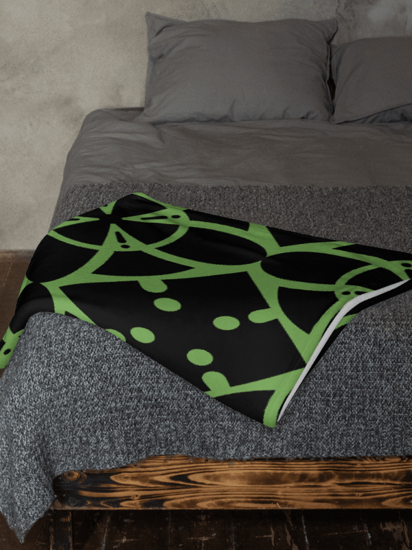 Green Ethereal Echoes Throw Blanket product image (5)